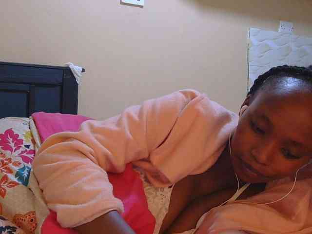 kinkydolll webcam