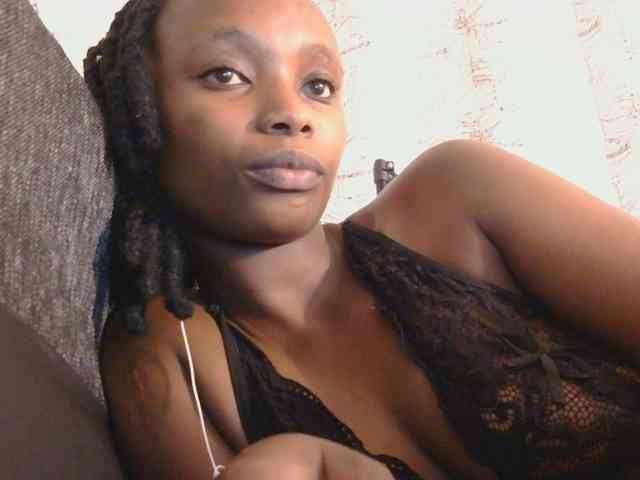 kinkydolll webcam