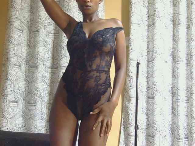 kinkydolll webcam