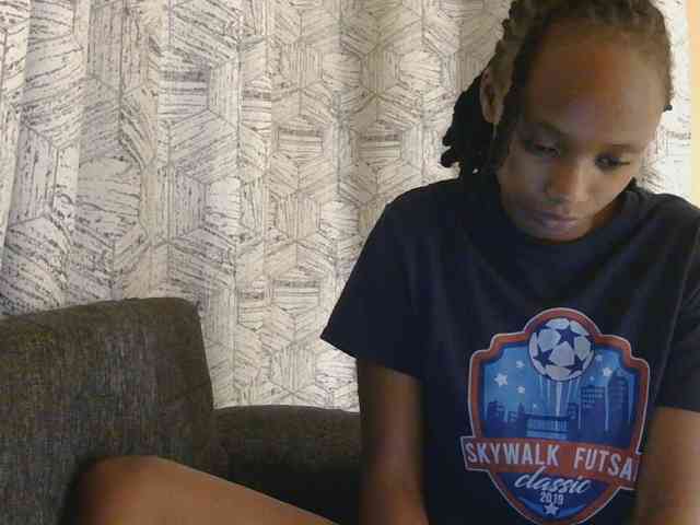kinkydolll webcam