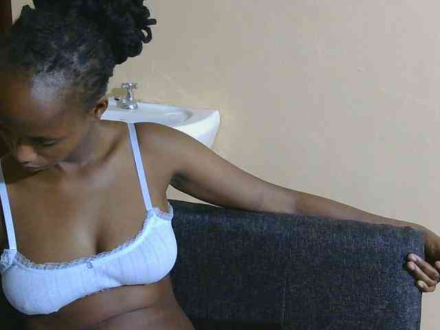 kinkydolll webcam