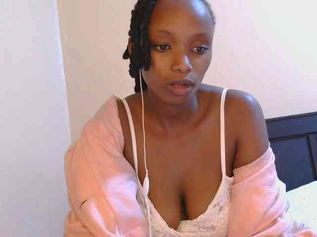 kinkydolll webcam