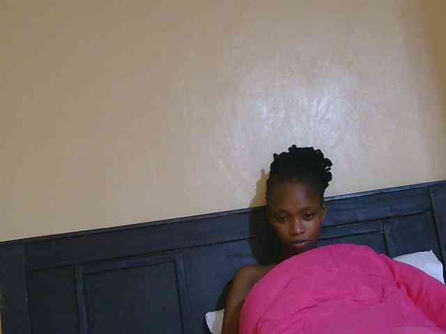 kinkydolll webcam