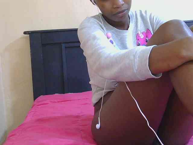 kinkydolll webcam