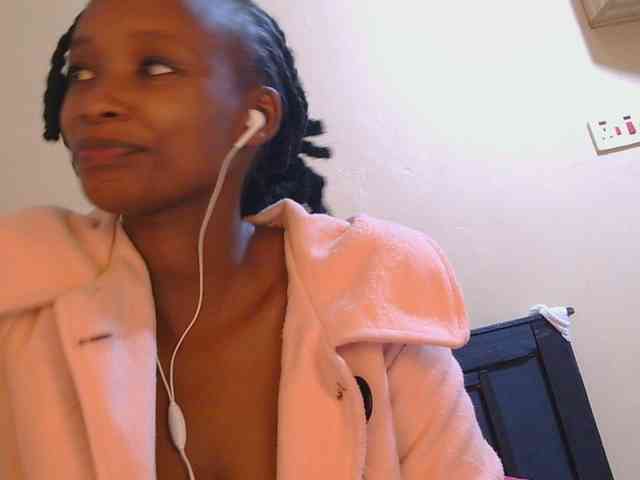 kinkydolll webcam