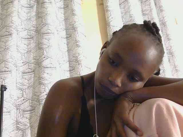 kinkydolll webcam