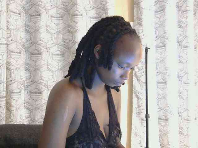 kinkydolll webcam