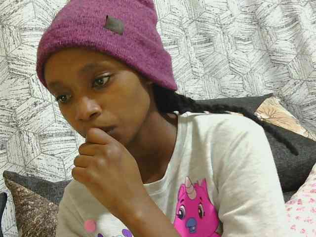 kinkydolll Live Webcam on BongaCams