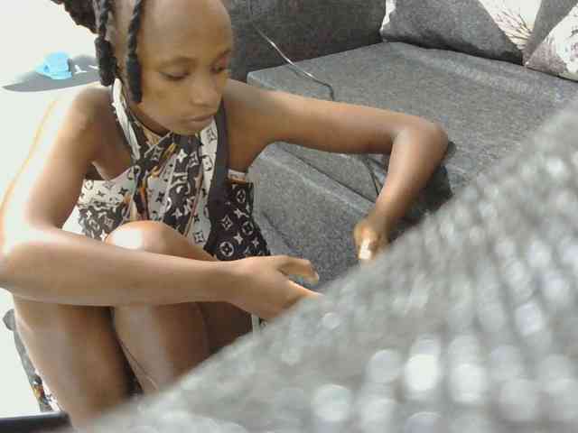 kinkydolll webcam