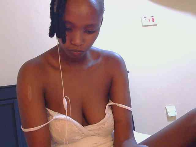kinkydolll webcam