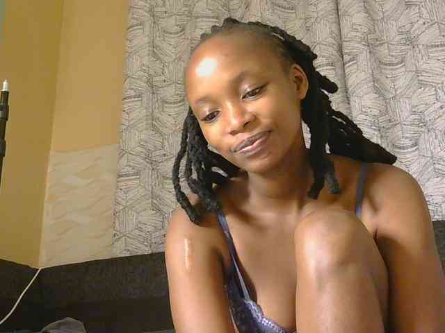 kinkydolll webcam