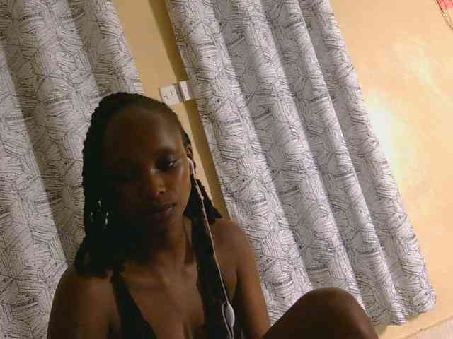kinkydolll webcam