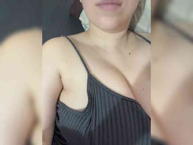 Kristina-6 webcam