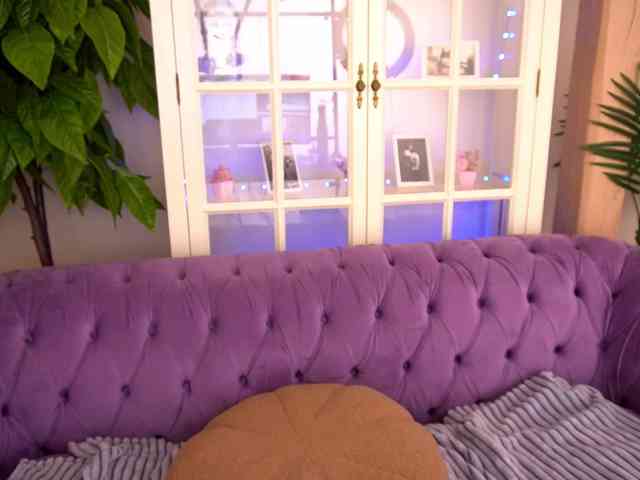 SavageKisses webcam