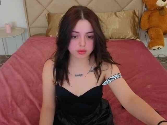 SinfulKitten webcam