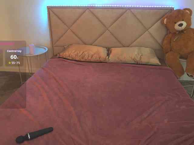 SinfulKitten webcam