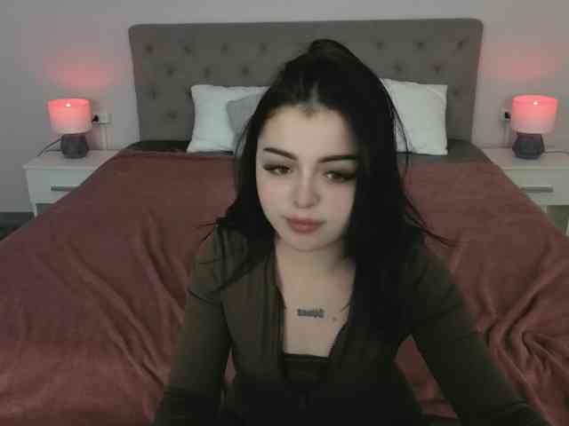 SinfulKitten webcam