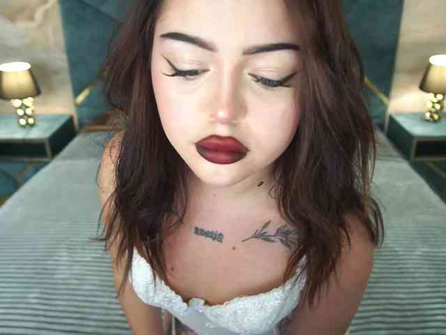 SinfulKitten webcam