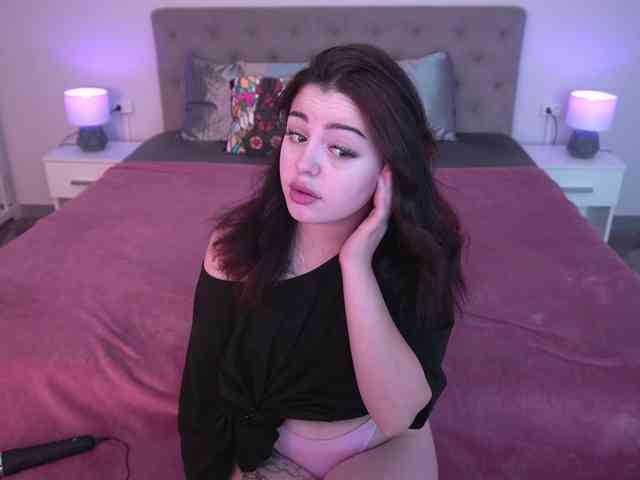 SinfulKitten webcam