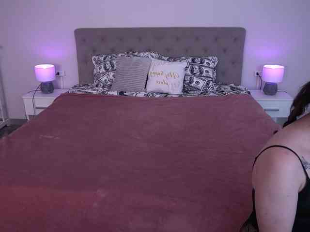 SinfulKitten webcam