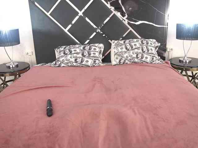 SinfulKitten webcam