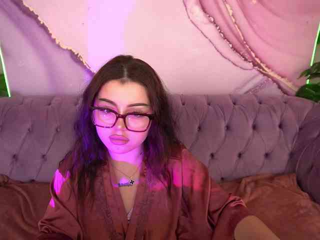 SinfulKitten webcam