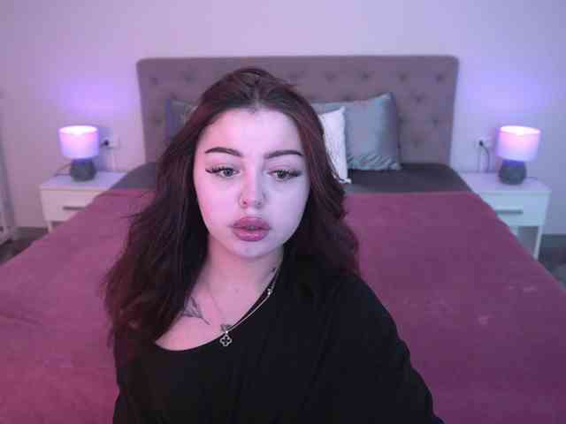 SinfulKitten webcam