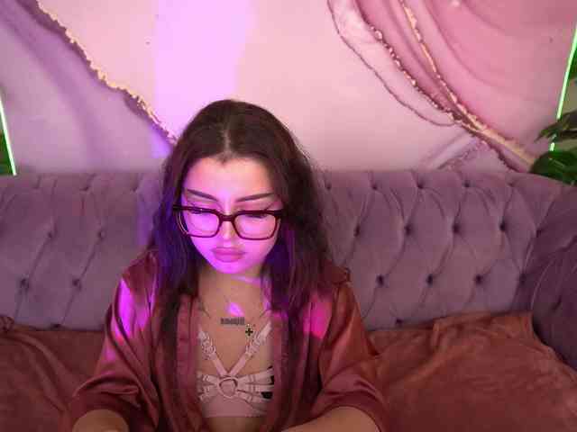 SinfulKitten webcam