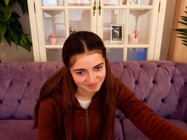 Profile and Statistics for BossyBliss on BongaCams