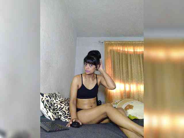 IndianSexyLove webcam