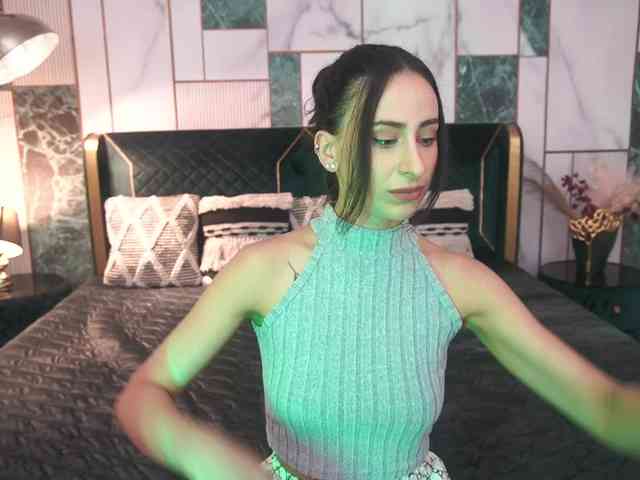 DominikaFire - Girl 