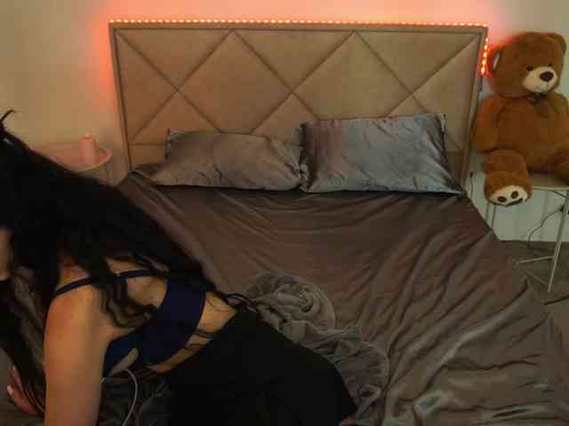 DominikaFire webcam