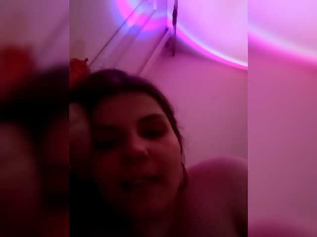 Ollivka's BongaCams show and profile