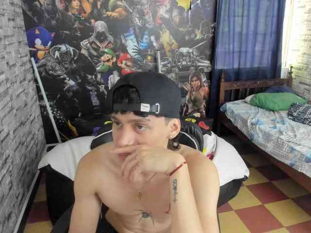 sebas-jusa Live Webcam on BongaCams