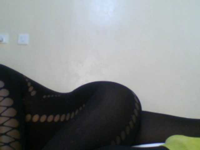 Leslie-ann1's BongaCams show and profile