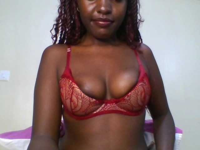 Leslie-ann live cam on BongaCams