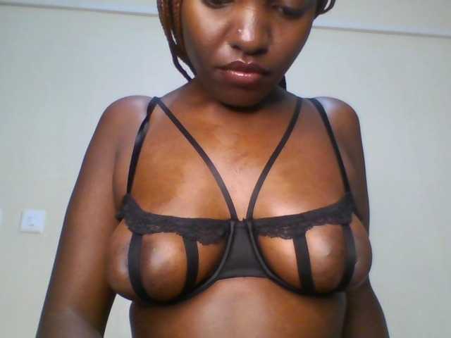 Leslie-ann1 live webcam show