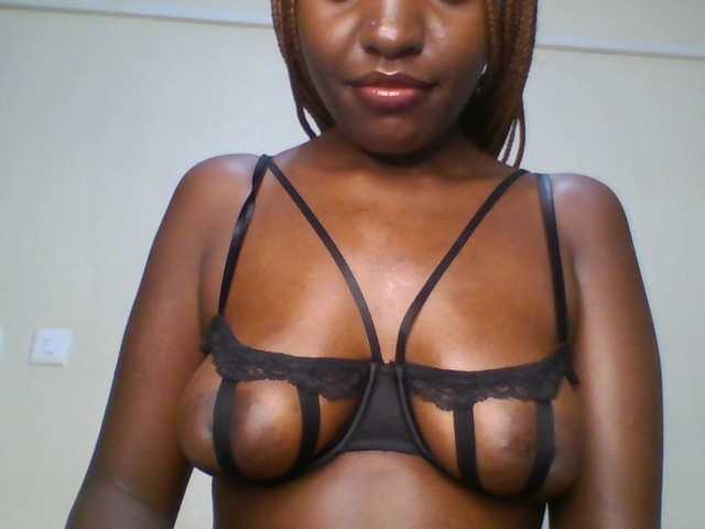 Leslie-ann1 live webcam show