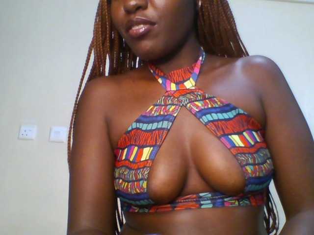 Leslie-ann1 live webcam show