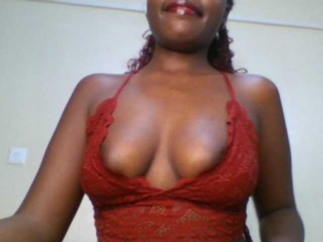 Leslie-ann1 live cam on BongaCams