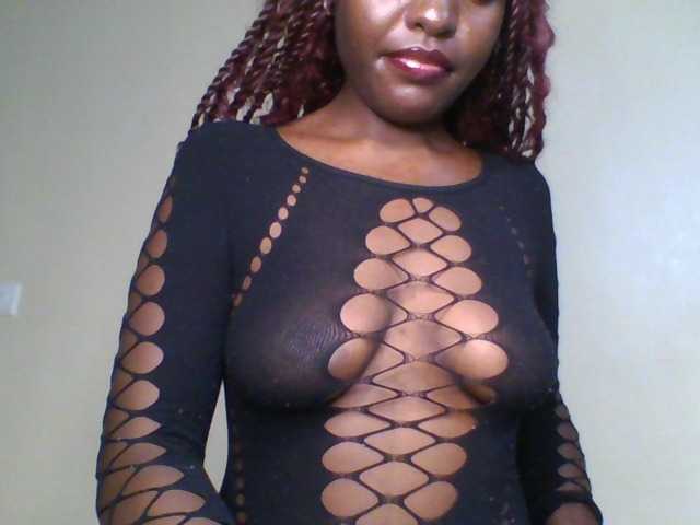 Leslie-ann1 live cam on BongaCams