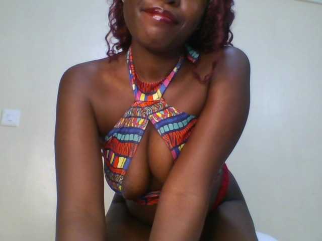 Leslie-ann1 live cam on BongaCams