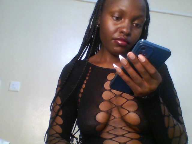 Leslie-ann1 live cam on BongaCams