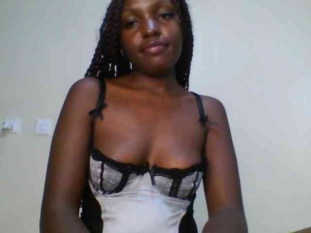 Leslie-ann webcam