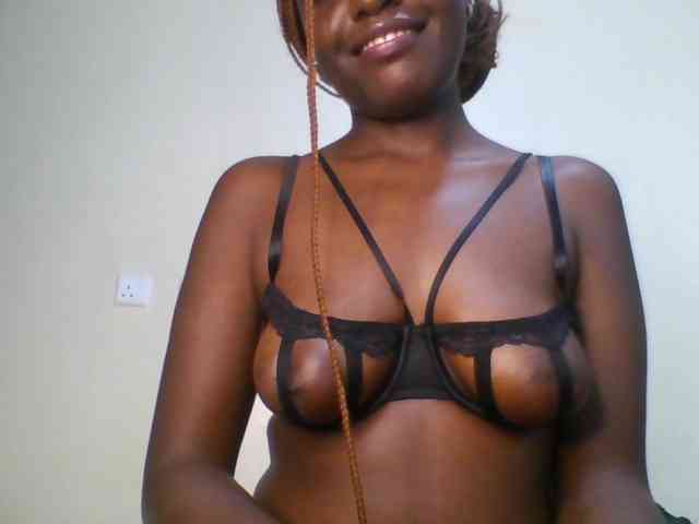 Leslie-ann webcam