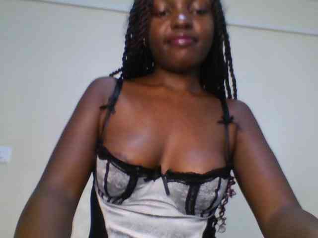 Leslie-ann webcam