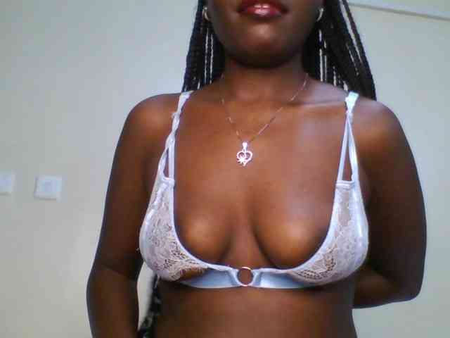 Leslie-ann webcam