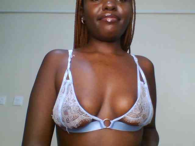 Leslie-ann webcam