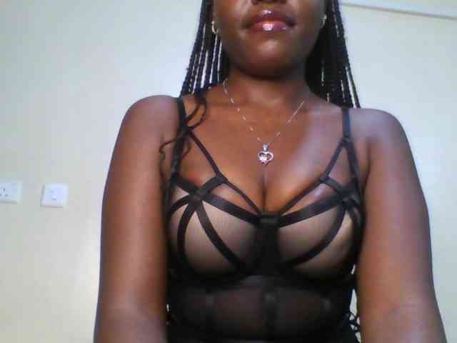 Leslie-ann webcam