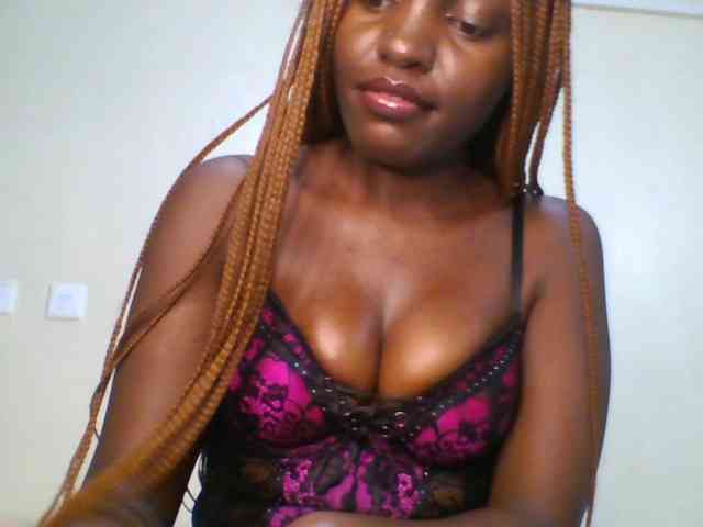 Leslie-ann webcam